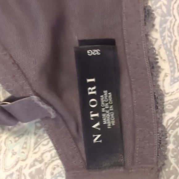 Lot Of 16 Bras. 13 are Natori. 3 are Victorias secret VGUC. All for only $60!!!! - Picture 12 of 17